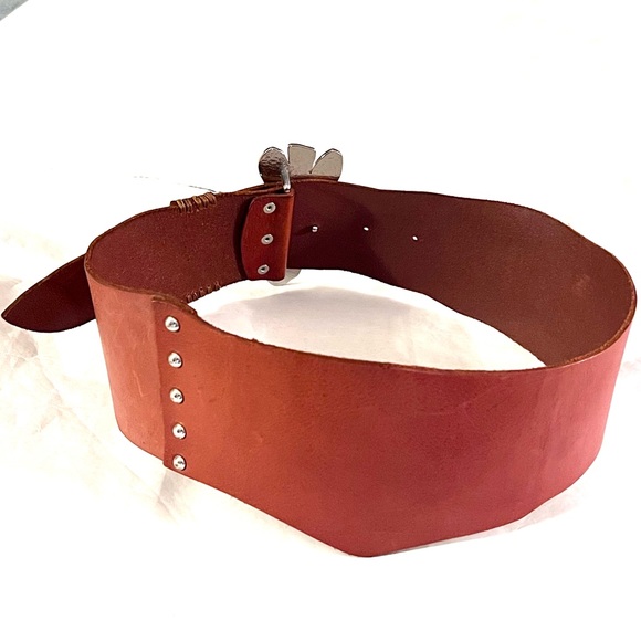 NEW Anthropologie Zebra Head Buckle Leather Belt Size Small Tan - Picture 3 of 10